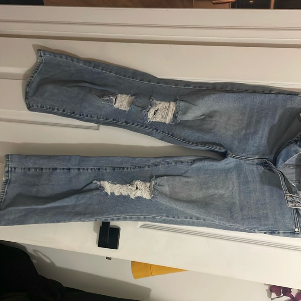Mid rise wide leg jeans